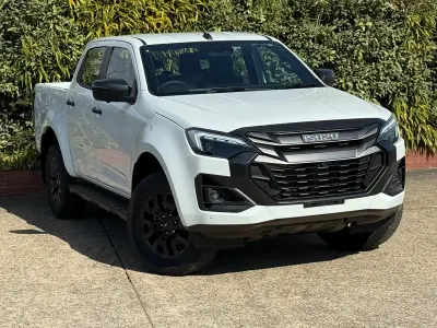 New Isuzu D-Max 163 HP (119 kW) 2026 White Pickup
