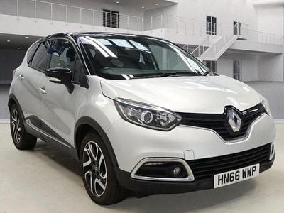 Used Renault Captur Dynamique 90 HP (66 kW) 2016 Silver SUV