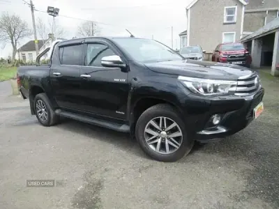 Used Toyota HiLux 150 HP (110 kW) 2019 Black Pickup