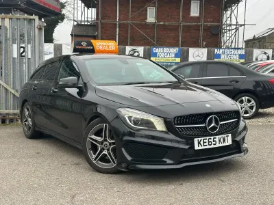 Usado Mercedes CLA220 Shooting Brake AMG 177 HP (130 kW) 2016 Preto Carrinha