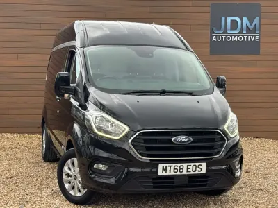 Käytetty Ford Transit Custom Limited 2018 Musta