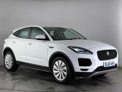 Używany Jaguar E-Pace SE 2018 Biały SUV