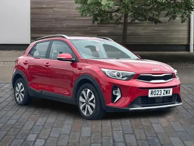 Used Kia Stonic 99 HP (72 kW) 2023 Red SUV