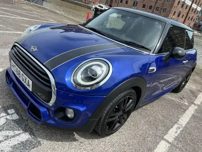 Usado Mini Cooper Hatch 2018 Azul Citadino