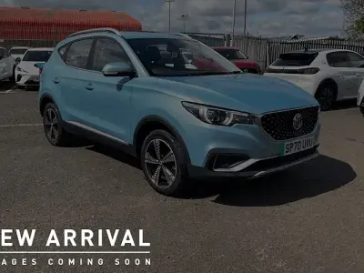 Usado MG ZS Exclusive 105 kW (143 HP) 2020 Azul SUV