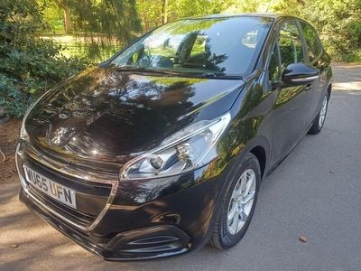 Używany Peugeot 208 Active 82 KM (60 kW) 2015 Czarny Hatchback