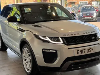 Używany Land Rover Range Rover evoque HSE Dynamic 179 KM (131 kW) 2018 Hatchback
