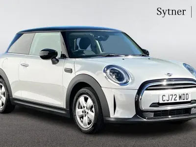 Used Mini Cooper Classic 134 HP (98 kW) 2022 Silver Hatchback