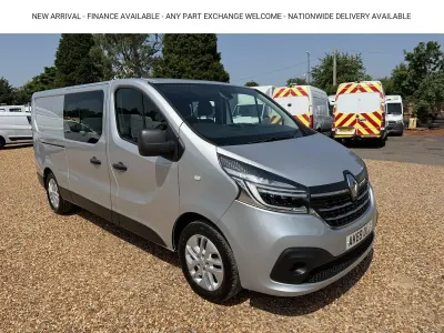 Used Renault Trafic 2019 Silver MPV