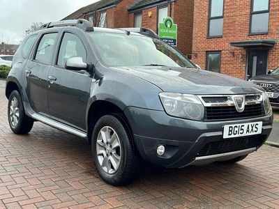 Grey Used 2015 Dacia Duster Lauréate Hatchback | £2,895 (Super price)
