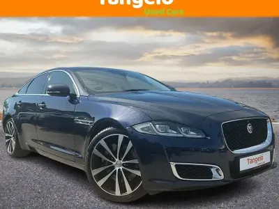 Used Jaguar XJ 300 HP (220 kW) 2019 Sedan