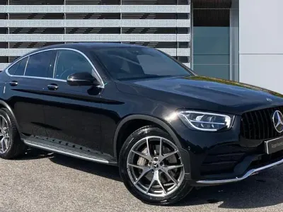 Begagnad Mercedes GLC300 AMG line 258 HK (189 kW) 2023 Sportkupé
