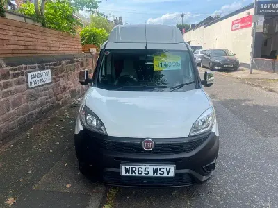 Used Fiat Doblò 105 HP (77 kW) 2015 White MPV