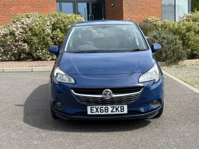 Second-hand Vauxhall Corsa Design Edition 90 CP (66 kW) 2018 Albastru Hatchback