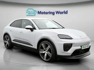 Used Porsche Macan Performance Package 330 kW (449 HP) 2025 Grey SUV