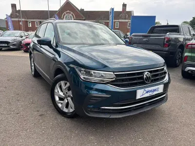 Used VW Tiguan Life 150 HP (110 kW) 2021 Blue SUV