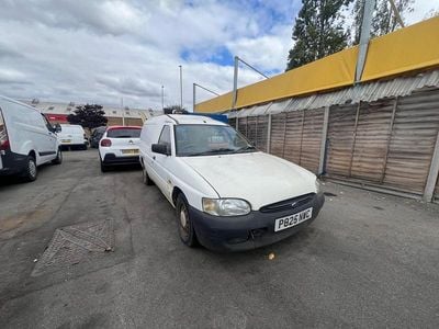 White Used 1997 Ford Escort | £750