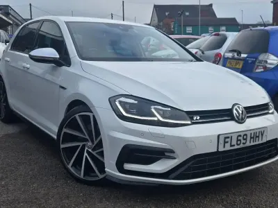 Begagnad VW Golf VII R 2019 Vit Halvkombi