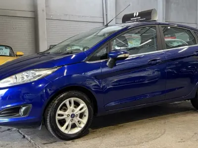 Used Ford Fiesta Zetec 2017 Blue Hatchback