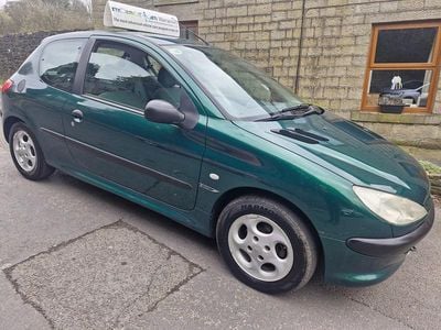 Used Peugeot 206 Style 68 HP (50 kW) 2002 Green Hatchback
