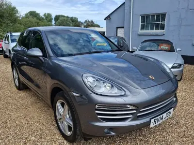 Used Porsche Cayenne Platinum Edition 245 HP (180 kW) 2014 Grey SUV