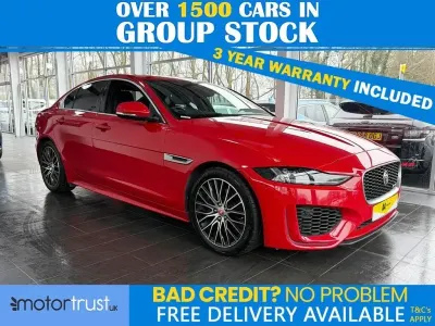 Usado Jaguar XE R-Dynamic 250 HP (183 kW) 2019 Vermelho Sedan