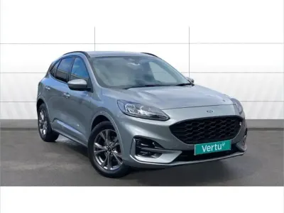 Używany Ford Kuga ST-Line 150 KM (110 kW) 2023 Srebrny SUV
