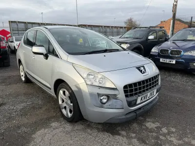 Used Peugeot 3008 Sport 112 HP (82 kW) 2011 Silver Hatchback