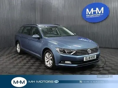 Used VW Passat S 120 HP (88 kW) 2018 Blue Estate