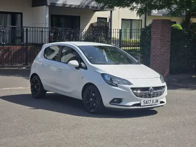 Begagnad Vauxhall Corsa SRi 2017 Vit Halvkombi