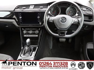Used VW Touran SEL 150 HP (110 kW) 2020 White MPV