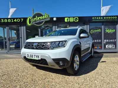 Used Dacia Duster Comfort 115 HP (84 kW) 2018 White SUV