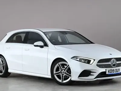 Used Mercedes A180 AMG line 136 HP (100 kW) 2019 White Hatchback