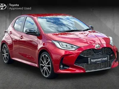 Used Toyota Yaris Sport 116 HP (85 kW) 2023 Red Hatchback