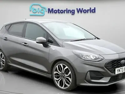 Usado Ford Fiesta ST-Line X 125 HP (91 kW) 2024 Cinzento Citadino