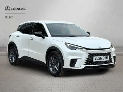 Used Lexus LBX 136 HP (100 kW) 2026 White SUV