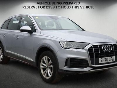 Used Audi Q7 Sport 286 HP (210 kW) 2019 Floret silver metallic/floret silver metallic SUV