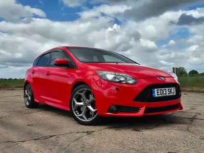 Używany Ford Focus ST 250 KM (183 kW) 2013 Czerwony Hatchback