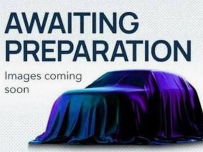 Used Vauxhall Insignia Design Edition 163 HP (119 kW) 2014 White Hatchback