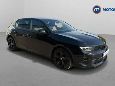 Gebraucht Vauxhall Astra 131 PS (96 kW) 2023 Schwarz Kleinwagen