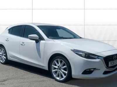 Used Mazda 3 Inclusive 150 HP (110 kW) 2018 White Hatchback