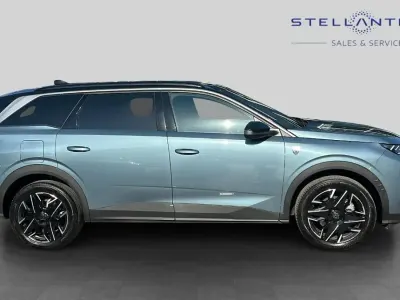 Used Peugeot 5008 GT 134 HP (98 kW) 2025 Blue SUV