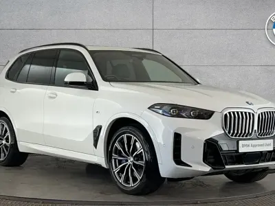 Używany BMW X5 M Sport 347 KM (255 kW) 2025 Biały SUV