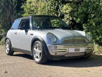 Used Mini Cooper Hatch 2004 Pure silver metallic Hatchback