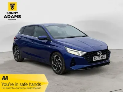 Used Hyundai i20 Premium 100 HP (73 kW) 2023 Blue Hatchback