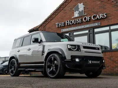 Used Land Rover Defender SE Dynamic 2026 Grey SUV