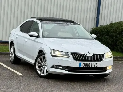 Used Skoda Superb SE L Executive 150 HP (110 kW) 2018 White Hatchback