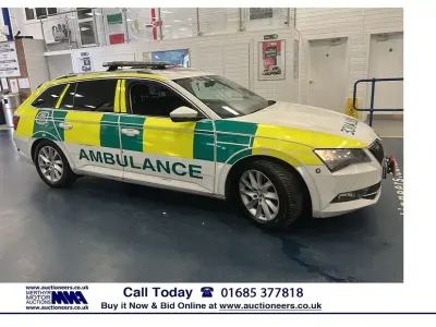 Used Skoda Superb SE 150 HP (110 kW) 2019 White Estate