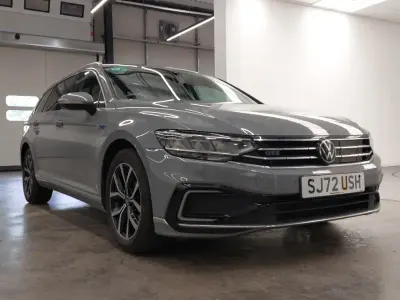 Używany VW Passat GTE 218 KM (160 kW) 2022 Szary Kombi