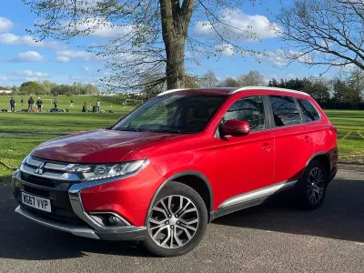 Used Mitsubishi Outlander 147 HP (108 kW) 2018 Red SUV